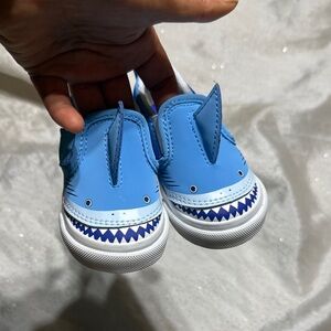 Vans Blue Shark Kids Shoes size 4.0